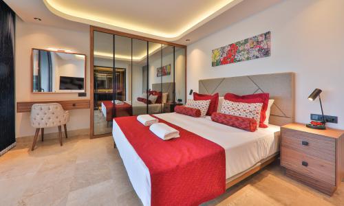 Villa Dreams — 22