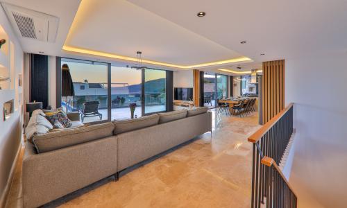 Villa Dreams — 64