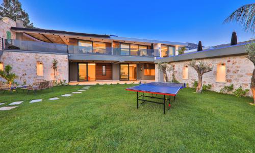 Villa Dreams — 15