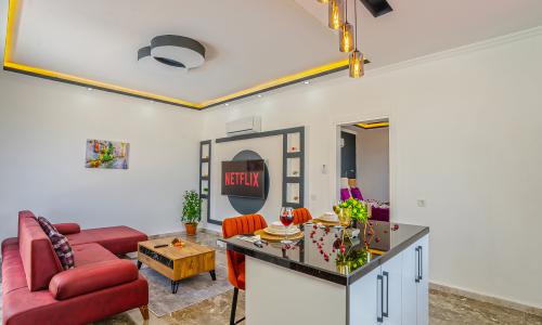 Suit Yiğit — 25