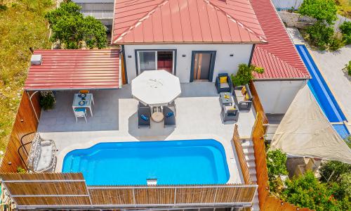 Suit Yiğit — 61
