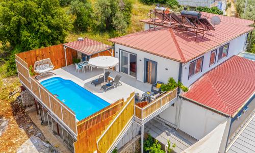 Suit Yiğit — 60