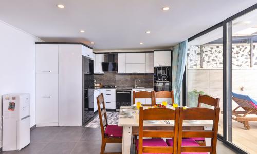 Villa Zaz — 37