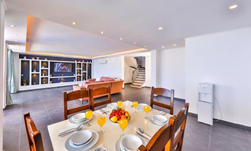 Villa Zaz — 26