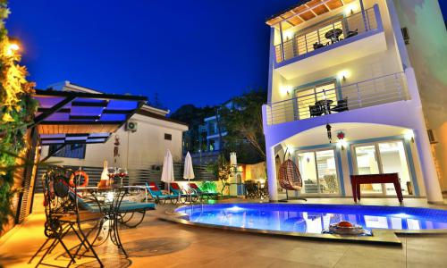 Villa Lotus — 3
