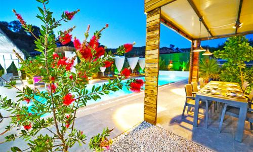 Villa Mamon Luxury Life — 31