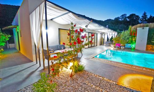 Villa Mamon Luxury Life — 1