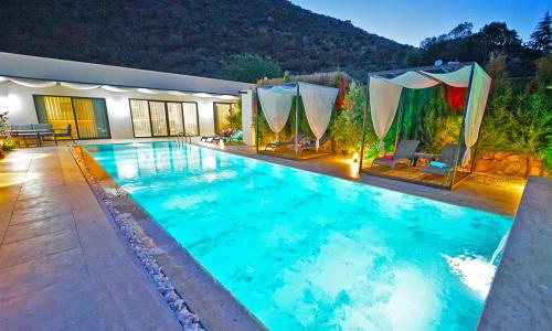 Villa Mamon Luxury Life — 3
