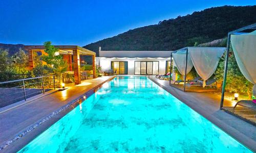 Villa Mamon Luxury Life — 4