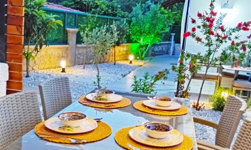 Villa Mamon Luxury Life — 152