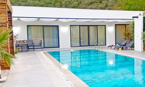 Villa Mamon Luxury Life — 151