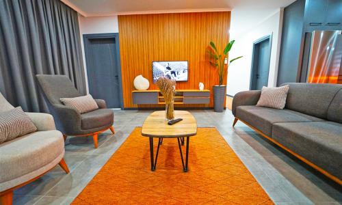 Villa Mamon Luxury Life — 180