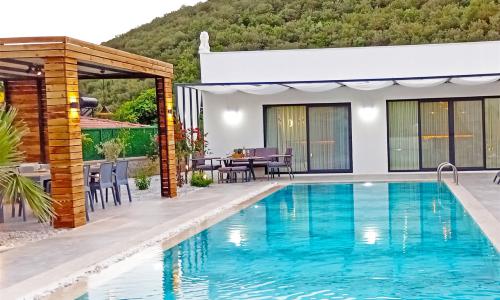 Villa Mamon Luxury Life — 184