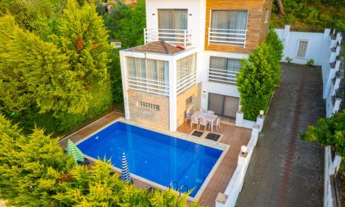 Villa Anka 4 — 8