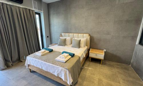 Villa Royal Life — 109