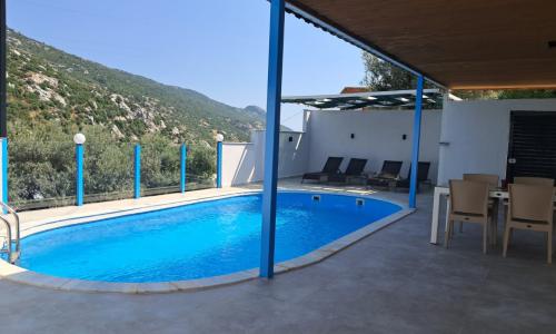 Villa Tema