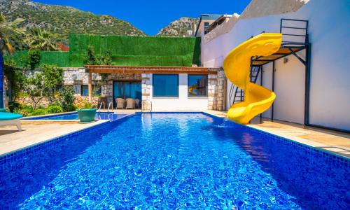 Villa Anahita — 2
