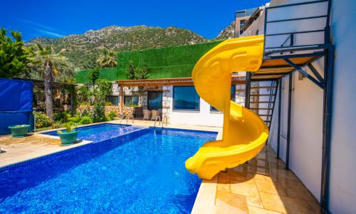 Villa Anahita — 10