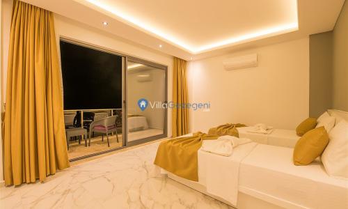 Villa Moonlight — 20