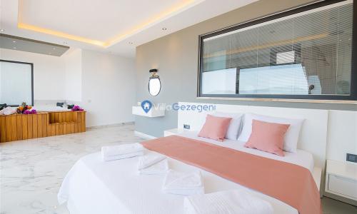 Villa Moonlight — 25