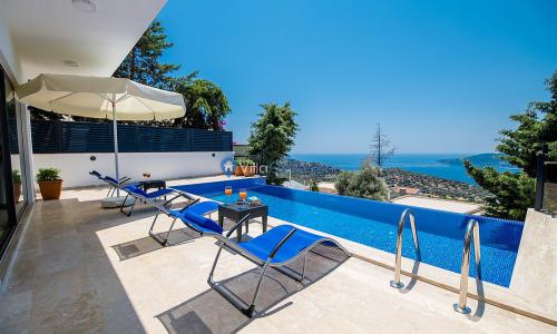 Villa Moonlight — 2