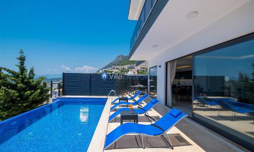 Villa Moonlight — 44