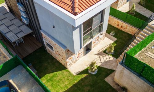 Villa Brown — 65