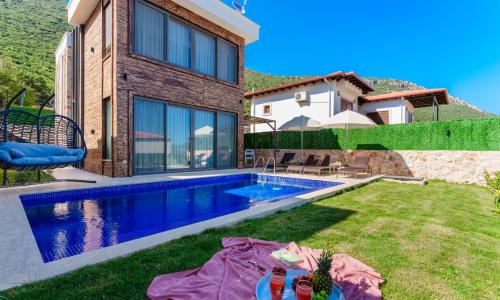 Villa Brown — 16