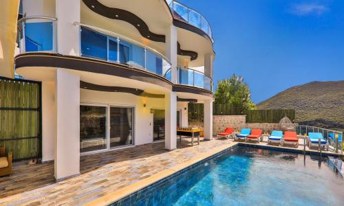 Villa Define — 2