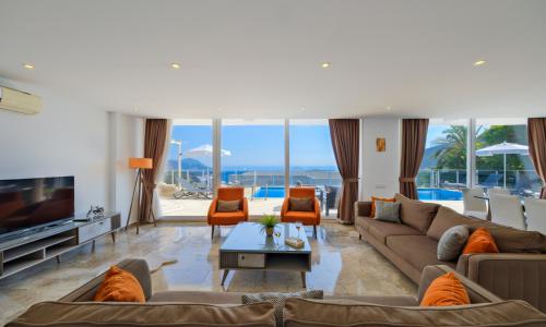Villa Lumiere 3 — 35