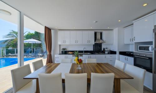 Villa Lumiere 3 — 42