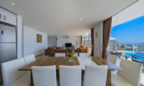 Villa Lumiere 3 — 47