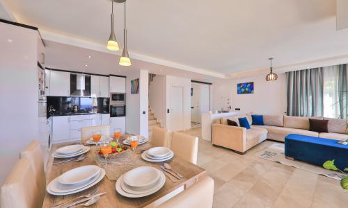 Villa Esma — 34