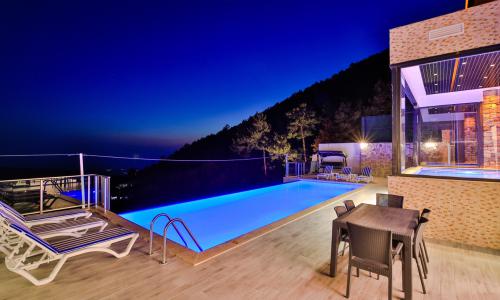 Villa Kalis 3 — 7