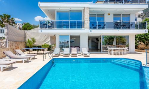 Villa Nergis — 1