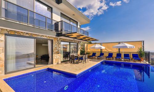 Villa Blue Star — 1