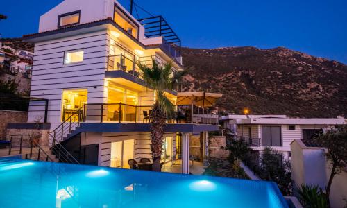 Villa İn The Sky