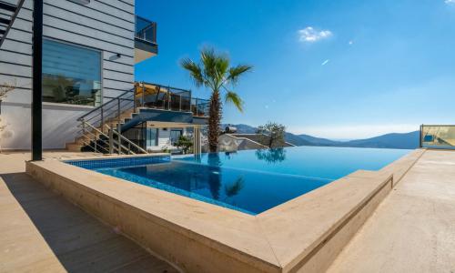 Villa İn The Sky — 81
