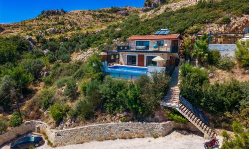 Villa Elvin — 33