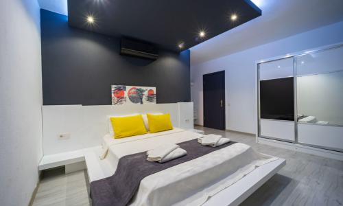 Villa Everest — 65