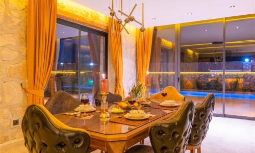 Villa Vip — 75