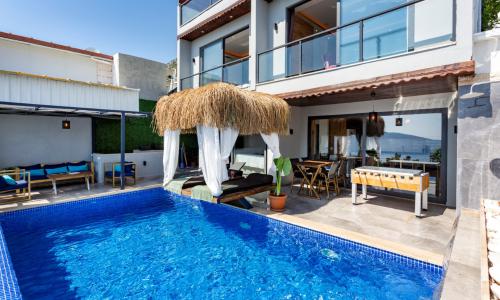 Villa Gold Moon