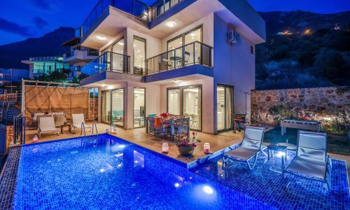 Villa Hacer