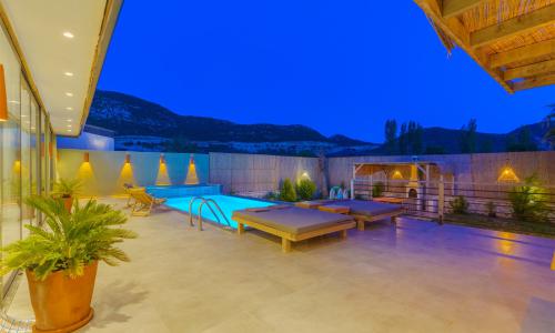 Villa Stay — 10