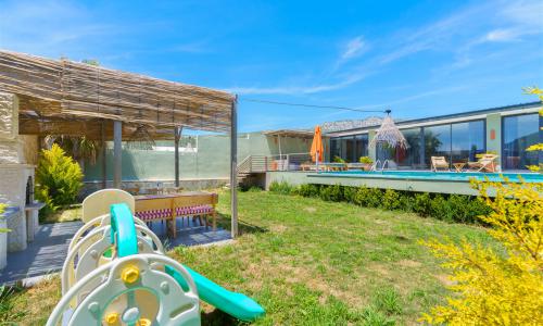 Villa Stay — 1