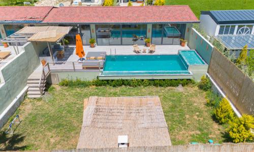 Villa Stay — 3