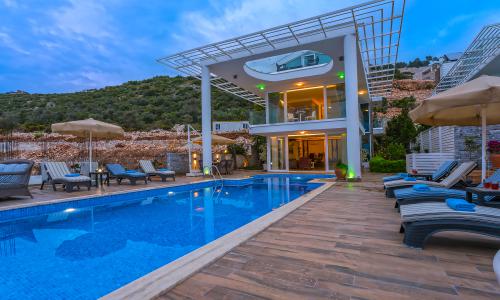 Villa Hillside 3 — 2