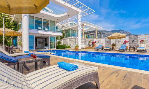 Villa Hillside 3 — 6