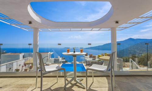 Villa Hillside 3 — 48