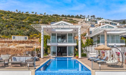Villa Hillside 3 — 64